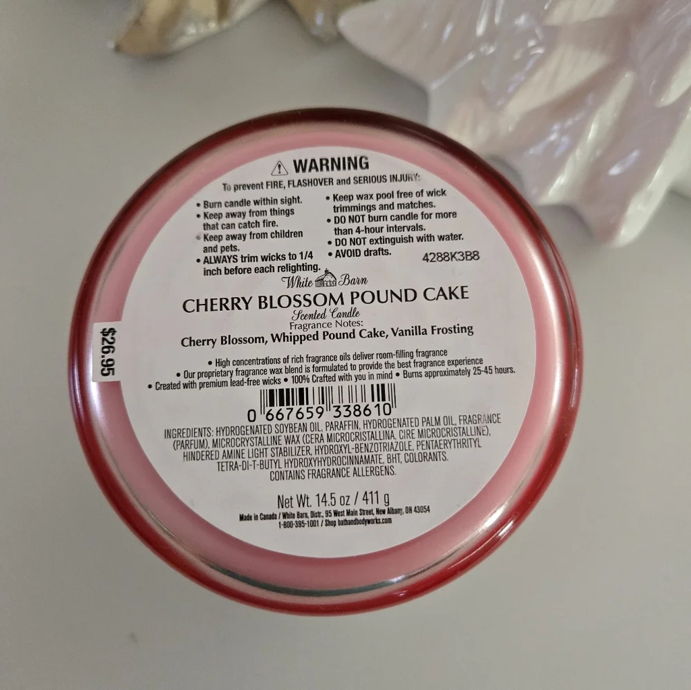 NWT White Barn Cherry Blossom Pound Cake 3-wick Candle - Picture 4 of 5